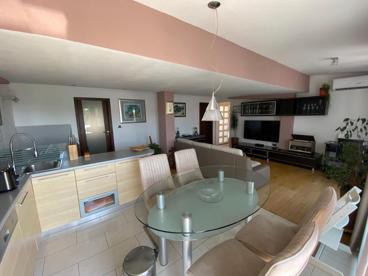 פודסטראנה Apartment Sirius מראה חיצוני תמונה