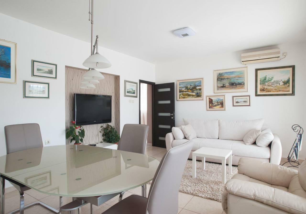 פודסטראנה Apartment Sirius מראה חיצוני תמונה